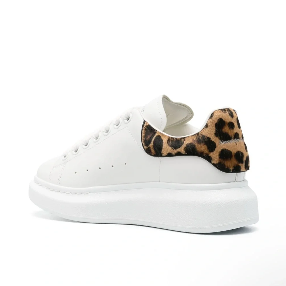 Alexander McQueen Oversized leather sneakers leopard - Picture 2 of 4
